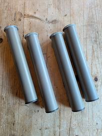 Piedi in metallo per rete