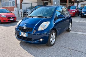 Toyota Yaris 1.0 5 porte Sol