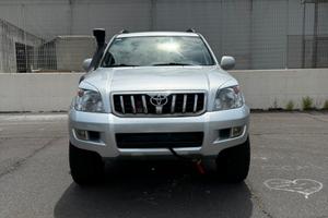 Toyota land cruiser kdj 125