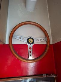 VOLANTE VINTAGE IN LEGNO  MOMO tel 3201581857
