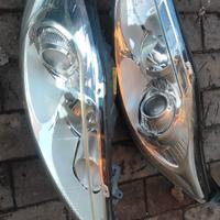 Fanali anteriori Ford Fiesta 2011