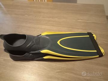Pinne Decathlon taglia 40 