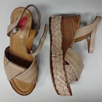 Sandali con zeppa Le Poeme color nude