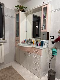 Mobile bagno - lavello - rubinetto - specchio