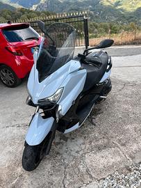 Xmax 400