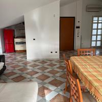 Trivano ultimo piano arredato