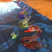Cigni colorati in vetro di Murano