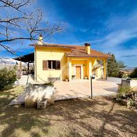 VILLA SINGOLA A L'AQUILA