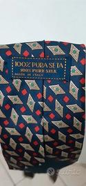 Cravatta a rombi colorati pura seta