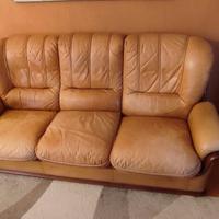 R E G A L O DIVANO IN PELLE 