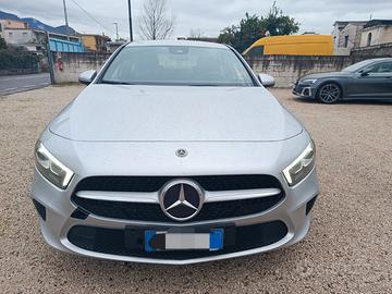 Mercedes-benz A 200 d Automatic Premium Sedan