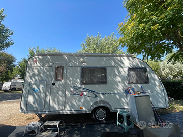 Roulotte Adria uk 502