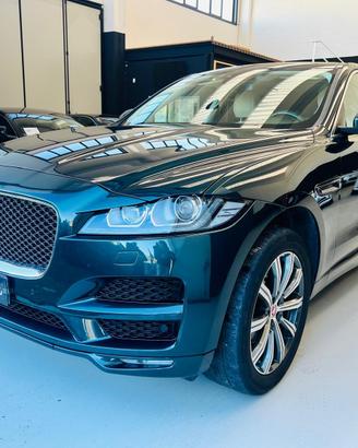 Jaguar F Pace 2000