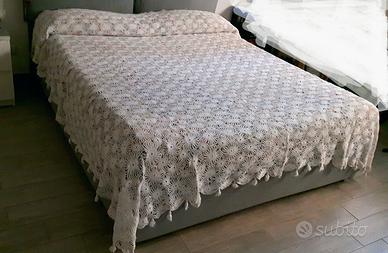 Copriletti matrimoniali : ad uncinetto o cotone 