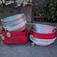 una trentina di cesti a 4€ l uno