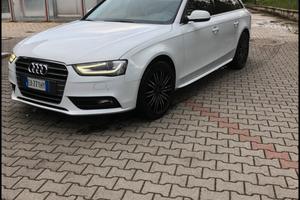 Audi A4 Avant 2.0 TDI 143 CV Multitronic Business
