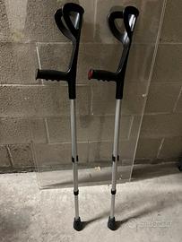 Coppia di stampelle tipo canadese