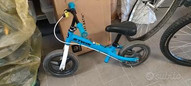 bici senza pedali bambino azzurra BTWIN 10"