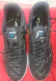 scarpe da calcio a 5 da utilizzare anche su parque