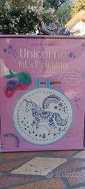 Usborne, kit di ricamo Unicorno con gadget.