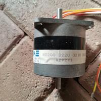 Motore passo passo MAE Nema 23