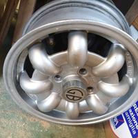 Cerchi per macchine inglesi 5 1/2 x 13