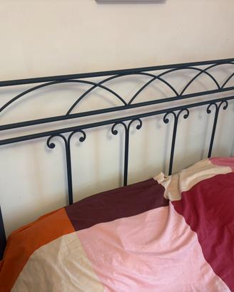 Struttura letto in ferro battuto