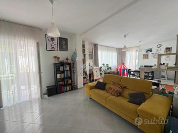 3 LOCALI A POLIGNANO A MARE