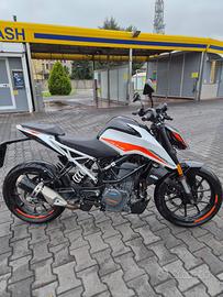KTM DUKE 390 2021
