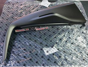 1B003747000HO DEFLETTORE SCUDO DX GRIGIO SCURO PIA