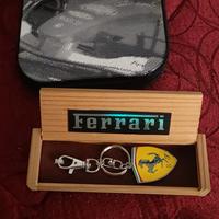 PORTA CD PORTACHIAVI FERRARI 