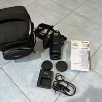 Canon EOS 2000D + Obiettivo EF-S 18-55mm+Borsa