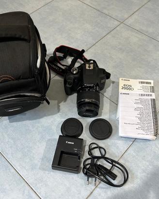 Canon EOS 2000D + Obiettivo EF-S 18-55mm+Borsa
