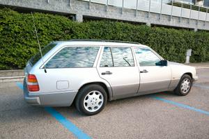 MERCEDES Serie 200-320(*124) - 1995