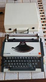 macchina da scrivere Olympia
