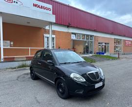 Lancia Ypsilon 1.2 Oro