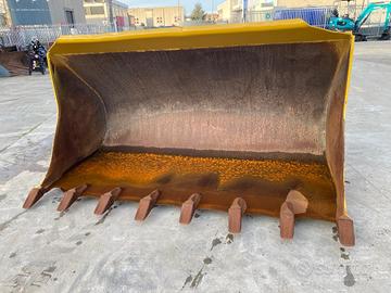 BENNA DA CARICO PER PALA KOMATSU WA320 USATA