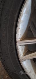 Pneumatici 4 stagioni 225/45 R17 e cerchi in lega