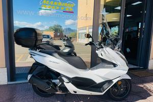 HONDA PCX 125 PASSAGGIO GARANZIA TAGLIANDO INCLU