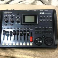 Multitraccia registratore zoom r8