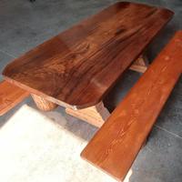 Tavolo in legno di castagno massiccio