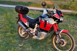 Honda XRV 750 Africa Twin rd04