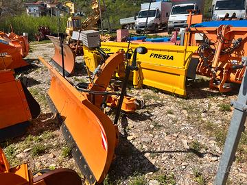 Attrezzatura da neve nuovo/usato