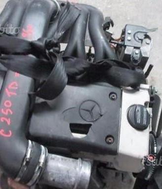 Motore Mercedes Classe C 250 cod 605960