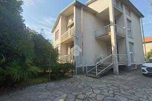 BIFAMILIARE A BARLASSINA