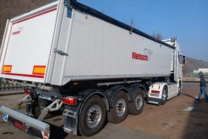 semirimorchio ribaltabile vasca da 30m3 in lega