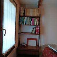 scaffale con cassettiera