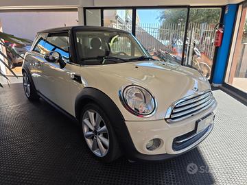 Mini 2.0 16V Cooper D AutOM 108000km FINANZ