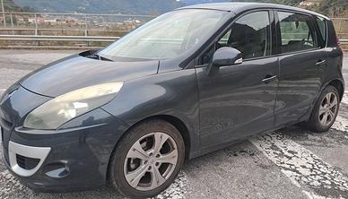 Renault Scenic Scénic X-Mod 1.5 dCi 110CV Confort