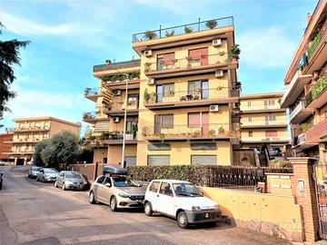 Casal del marmo locale commerciale c/1
